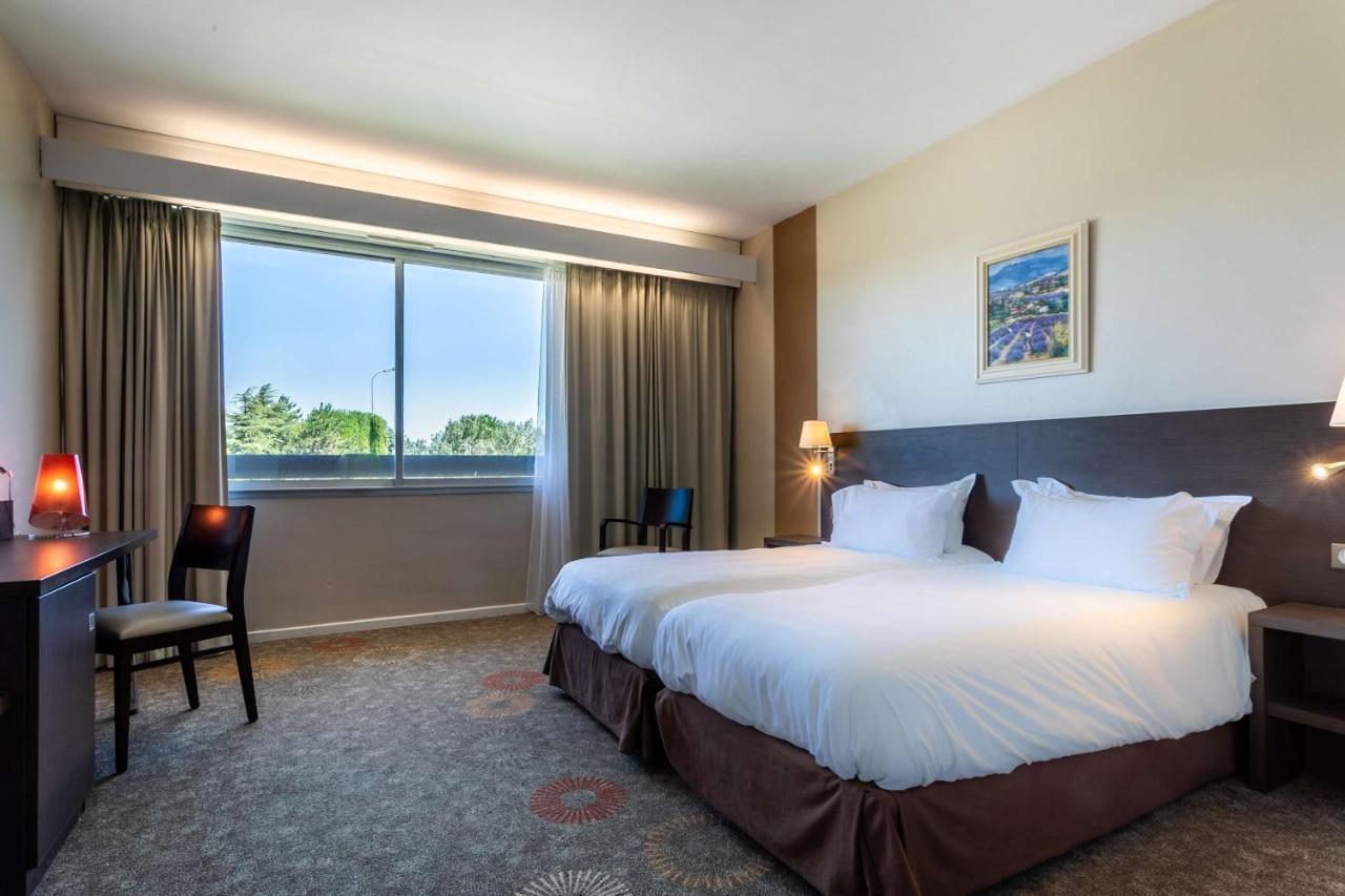 Best Western Sevan Parc Hotel Pertuis Exterior photo