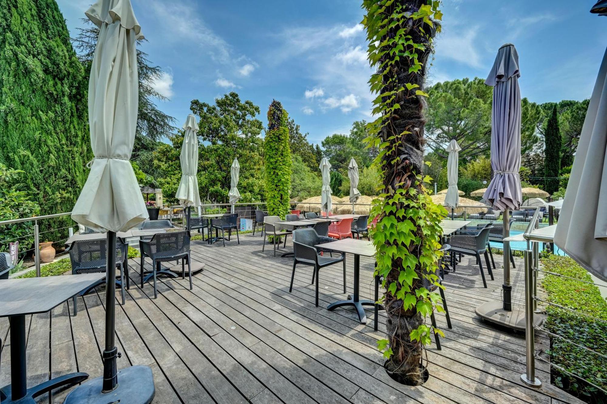 Best Western Sevan Parc Hotel Pertuis Exterior photo