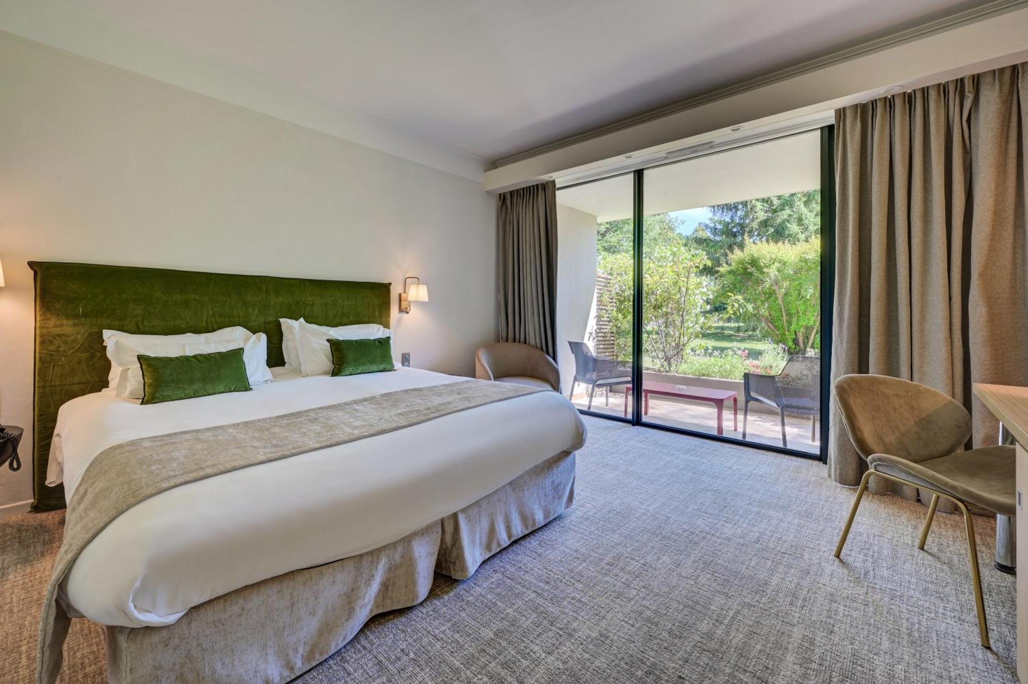 Best Western Sevan Parc Hotel Pertuis Exterior photo