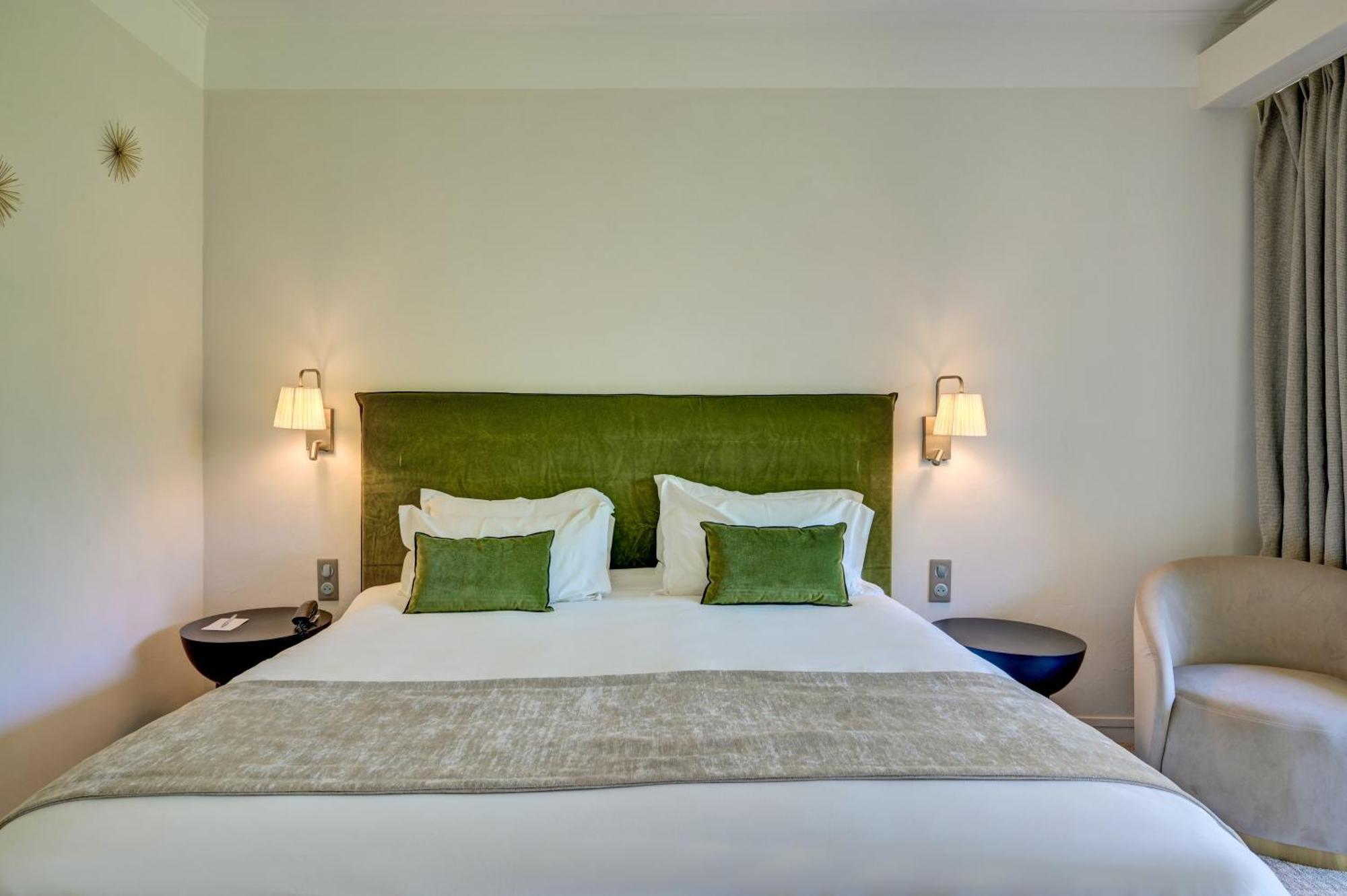 Best Western Sevan Parc Hotel Pertuis Exterior photo